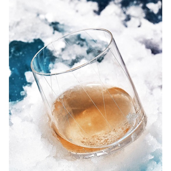 MU 16 - Rolling Whisky Tumblers - Ice Pattern - Hand Blown Crystal- - 2 Per Box - Picture 3 of 6